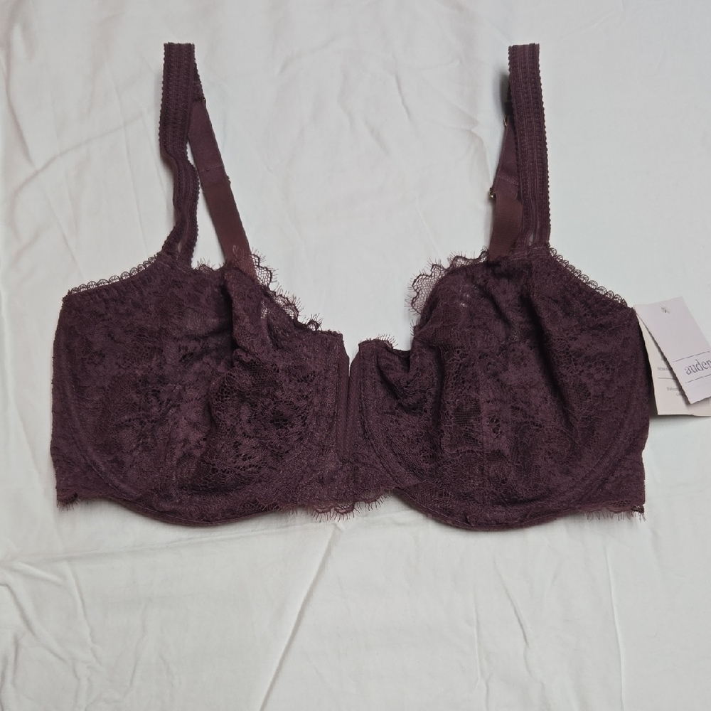 Auden Lace Underwire Bra in Rich Burgundy